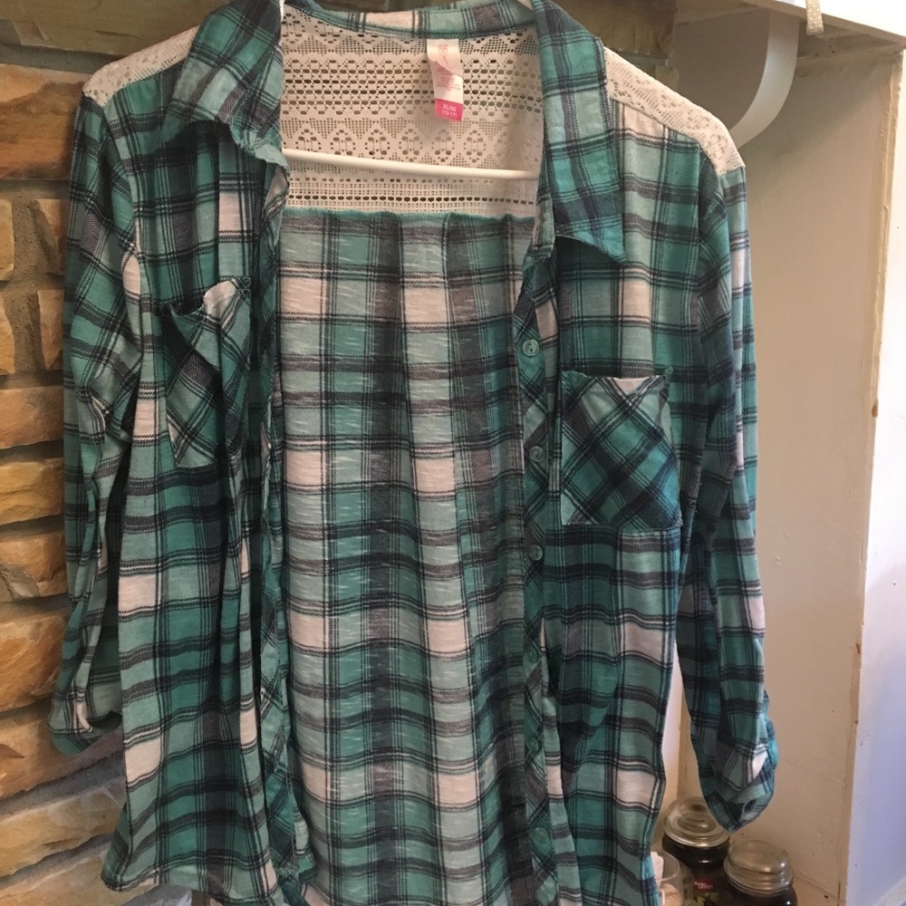 Blue plaid button up
